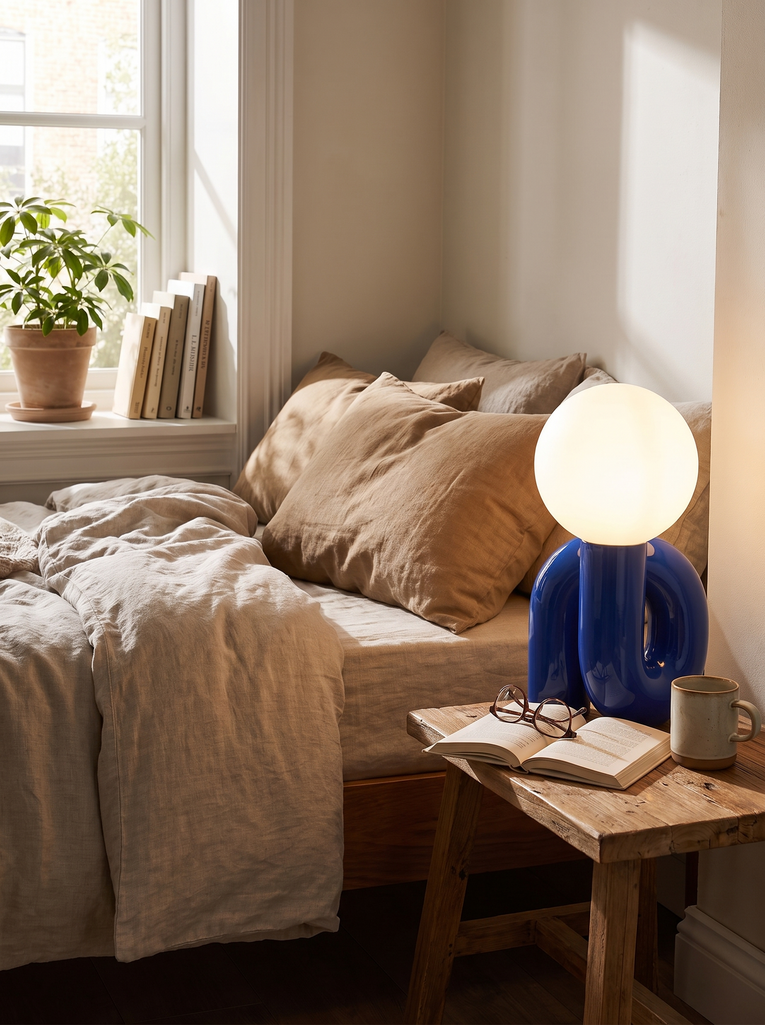 Resin Stone Table Lamp lifestyle image 1