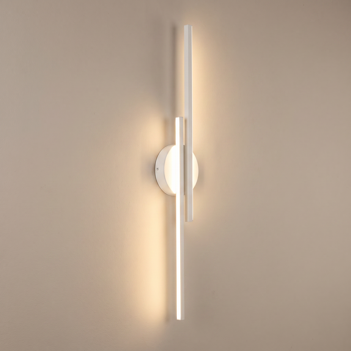 White dual line LED wall lamp